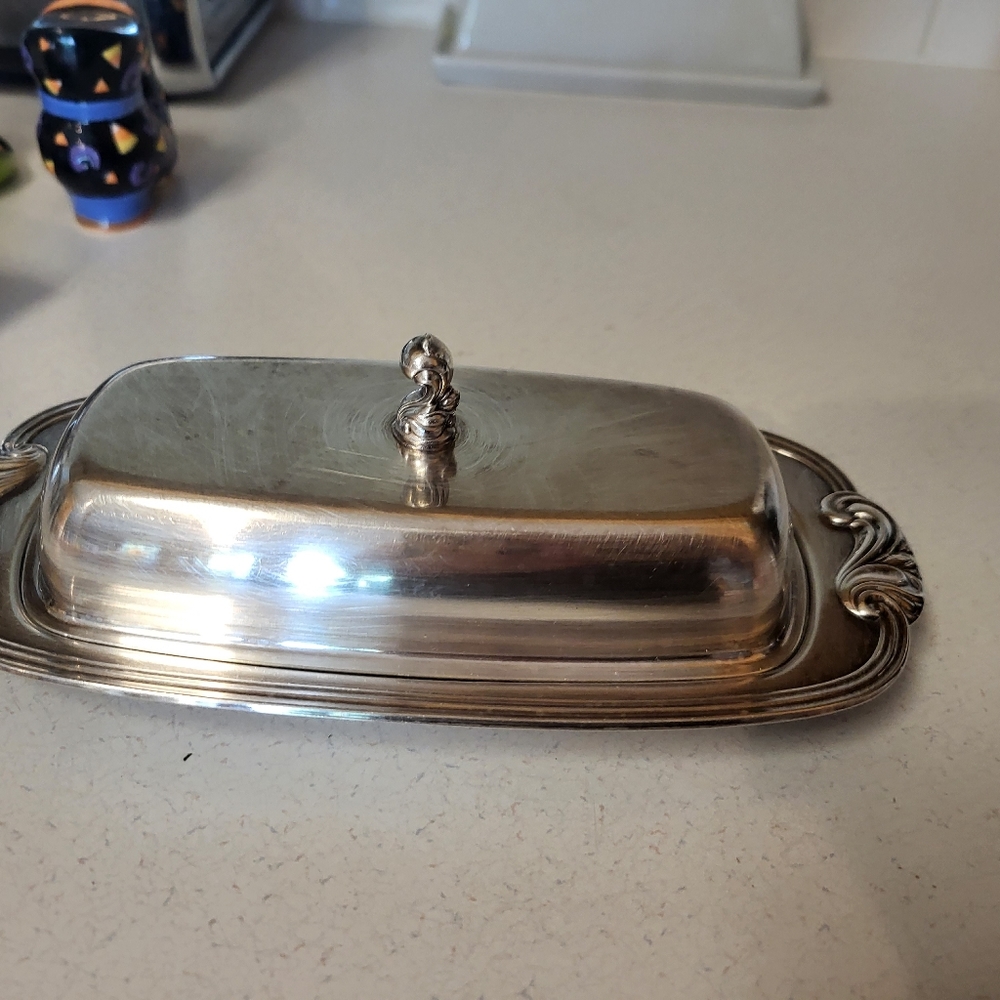 Vintage wm. A rogers 1960s silver plated butter dish with glass dish